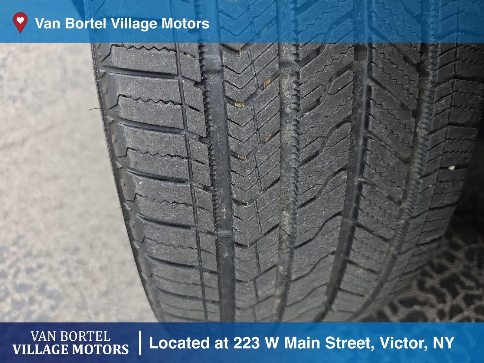 Used 2023 BMW X5 xDrive40i w/ Executive Package AWD/4WD image 42