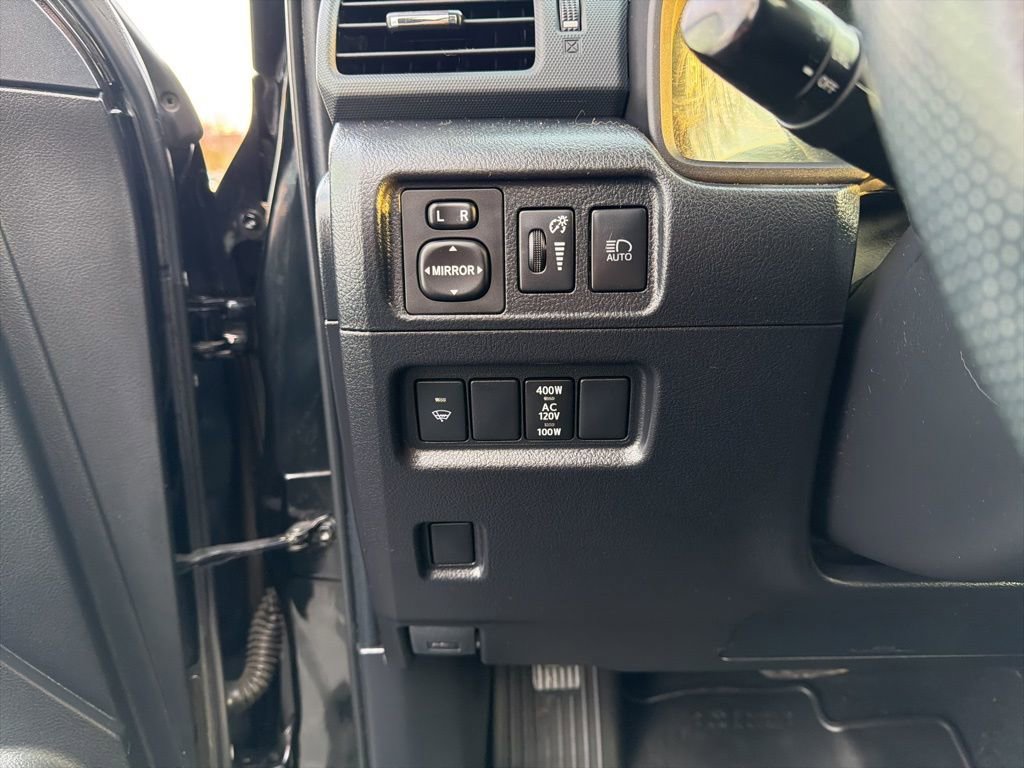 Used 2021 Toyota 4Runner Venture w/ Moonroof Package AWD/4WD image 26