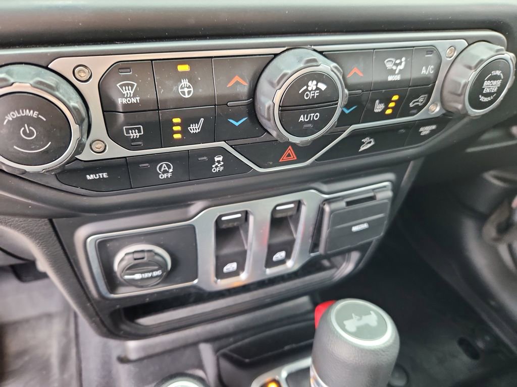 Used 2020 Jeep Wrangler Sport AWD/4WD image 22