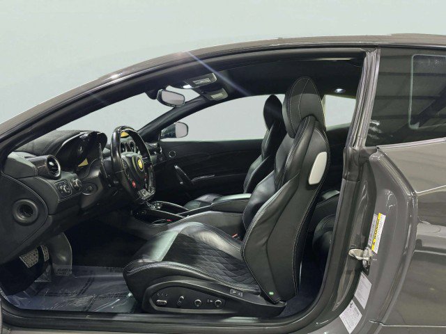 Used 2014 Ferrari FF image 17