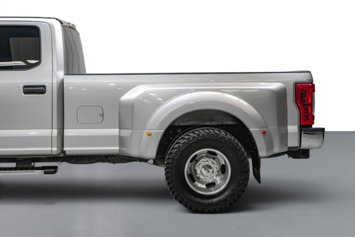 Used 2018 Ford F350 XL w/ STX Appearance Package RWD image 11