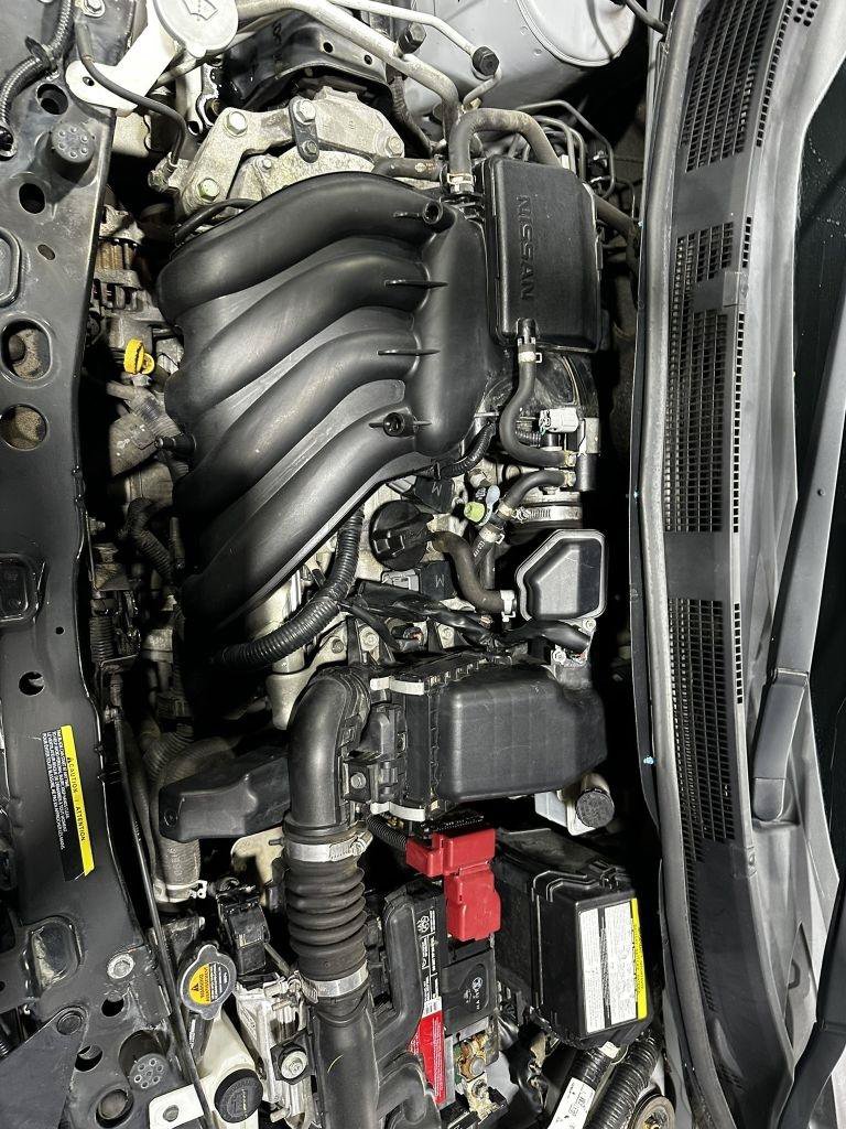 Used 2016 Nissan Versa SV FWD image 35