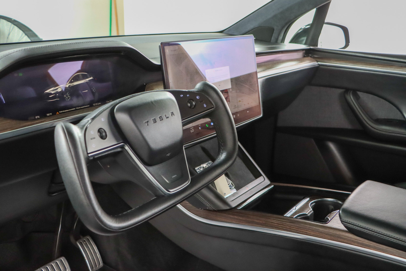 Used 2022 Tesla Model X AWD/4WD image 21