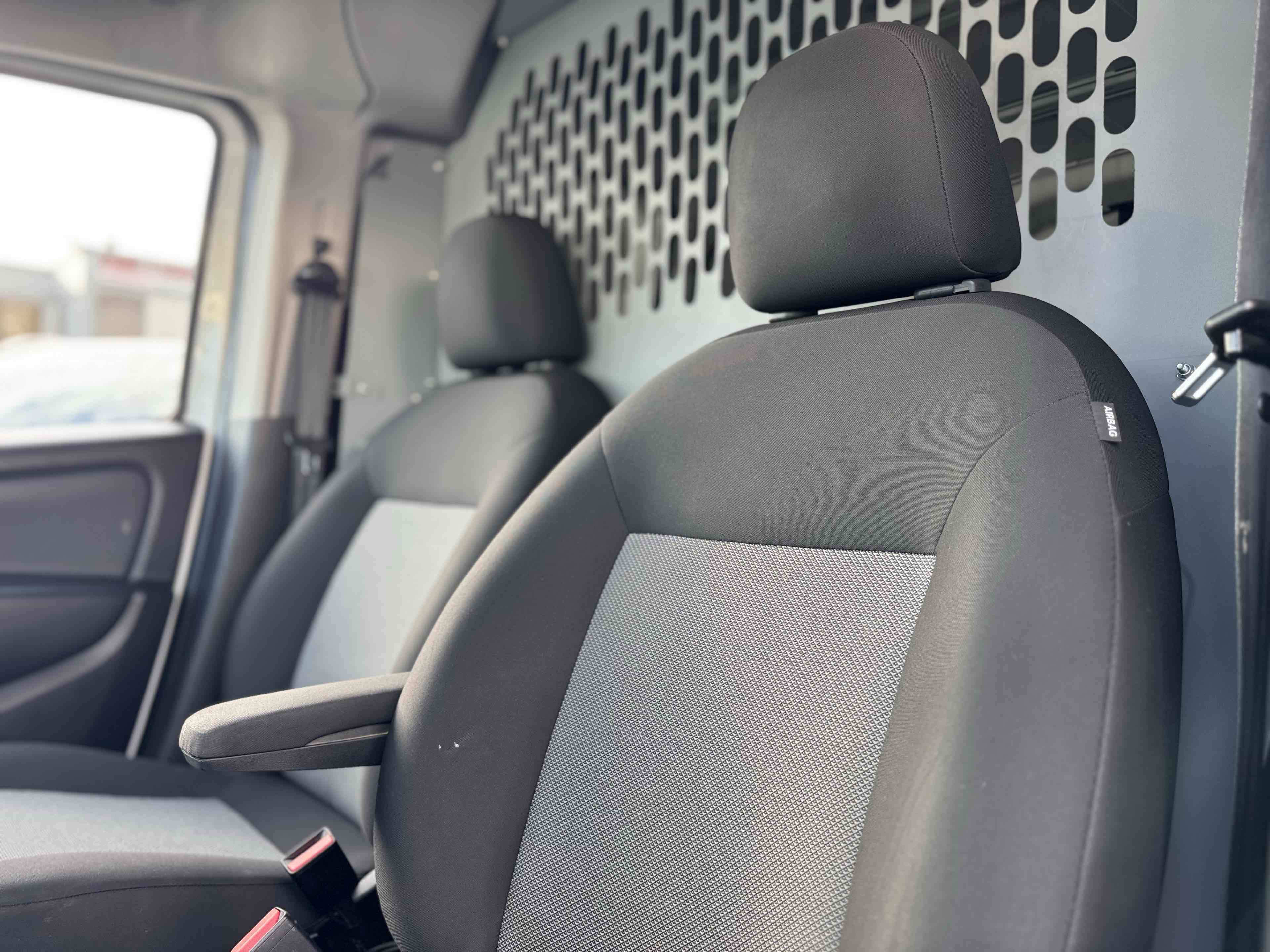 Used 2021 RAM ProMaster City Tradesman image 16