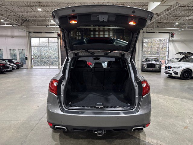 Used 2012 Porsche Cayenne S w/ Premium Pkg Plus image 16