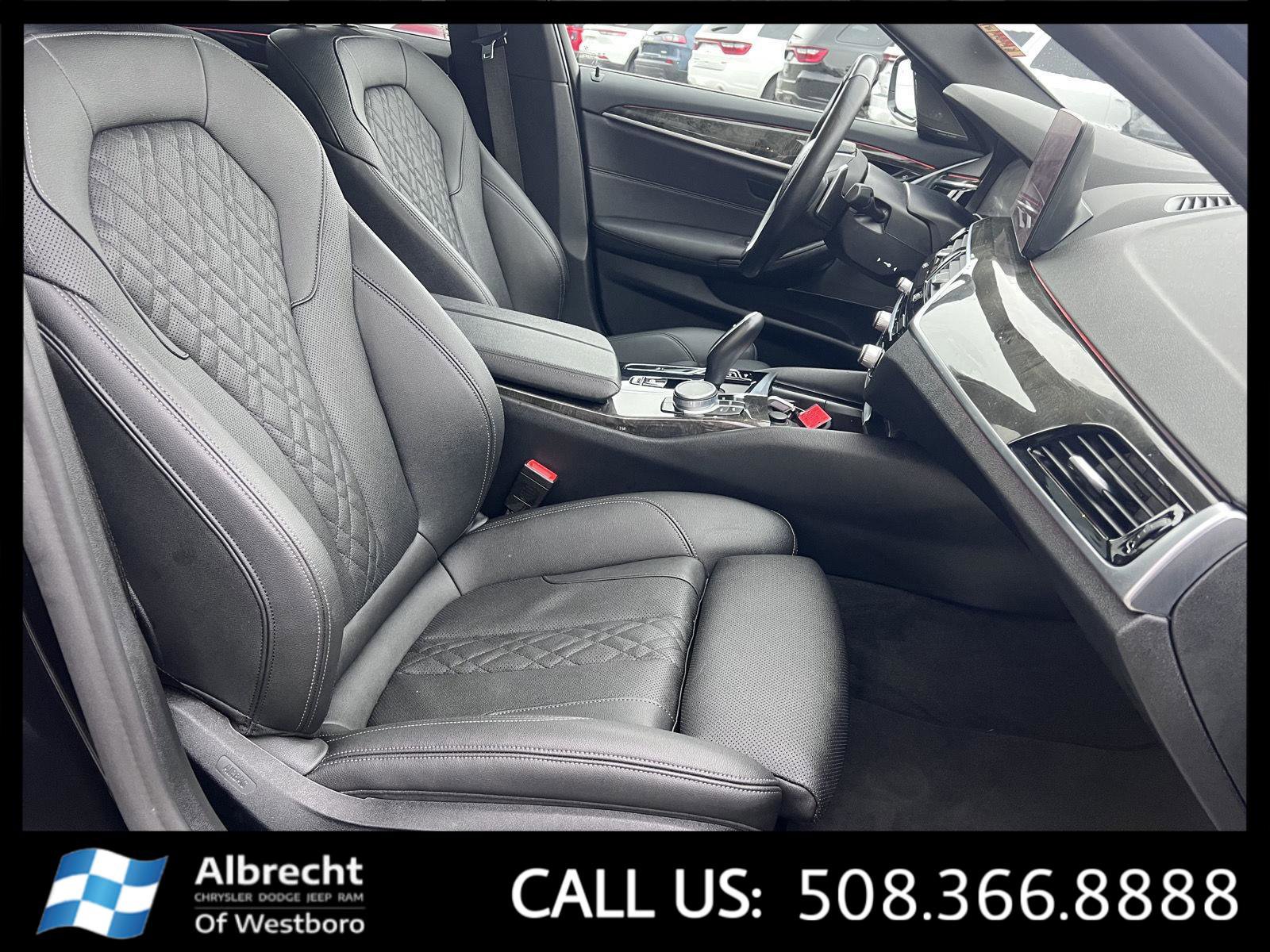 Used 2021 BMW 530i xDrive w/ Premium Package image 21