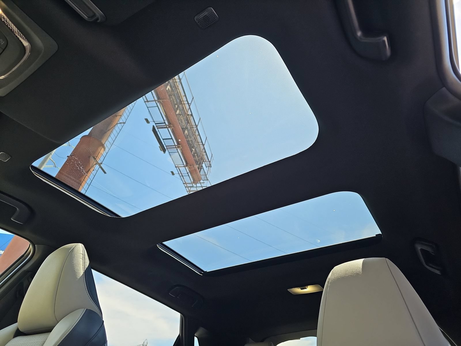 Certified 2023 Subaru Solterra AWD image 30