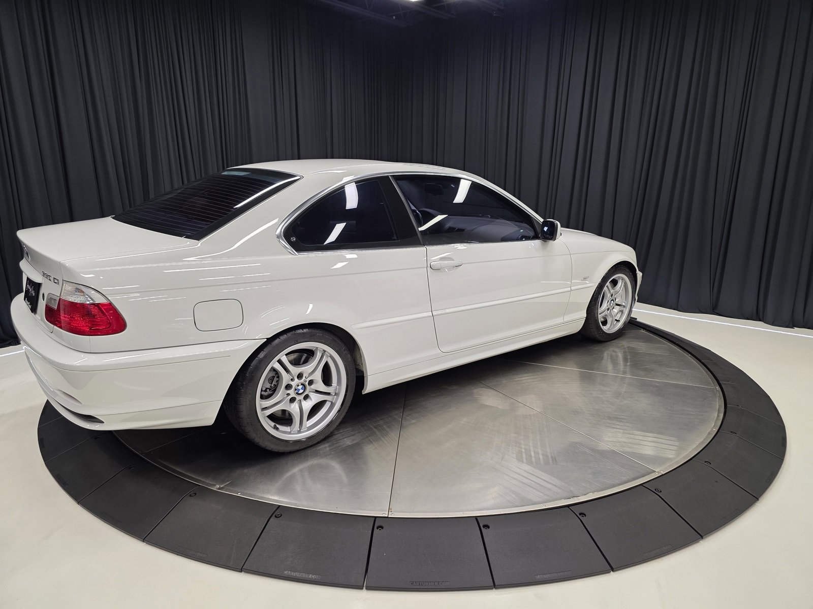 Used 2001 BMW 330Ci Coupe image 11