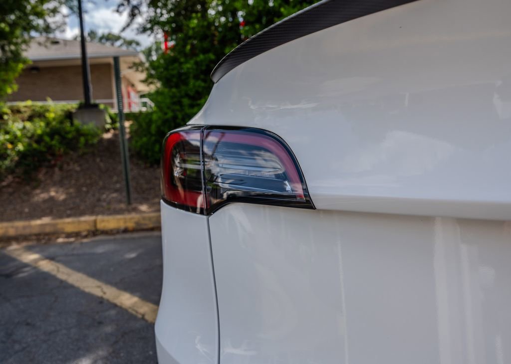 Used 2024 Tesla Model Y Performance AWD/4WD image 25