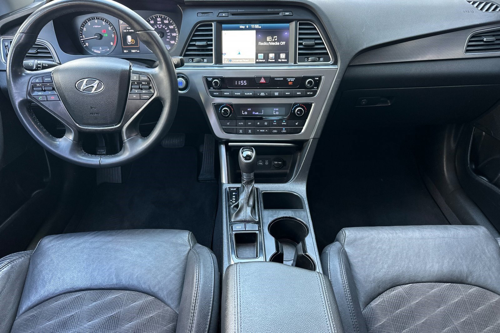 Used 2016 Hyundai Sonata Sport w/ Option Group 03 FWD image 17