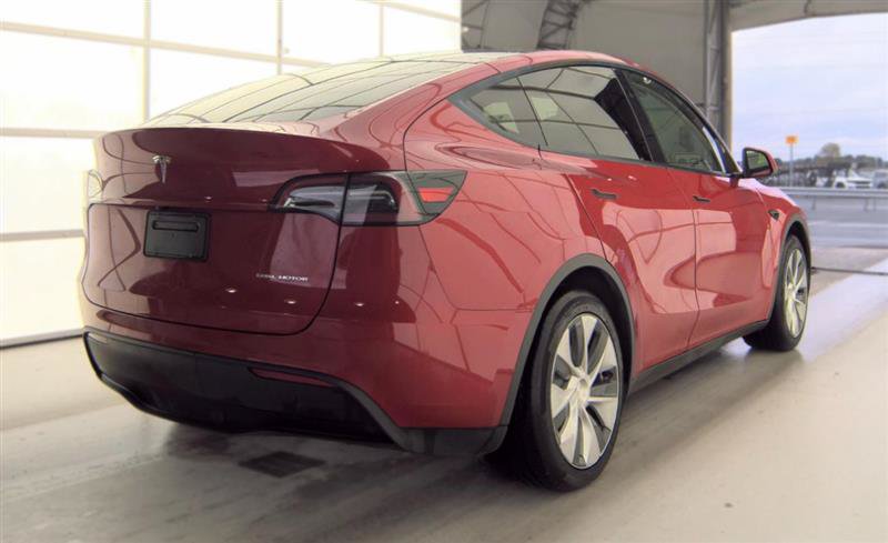 Used 2023 Tesla Model Y Long Range AWD/4WD image 7