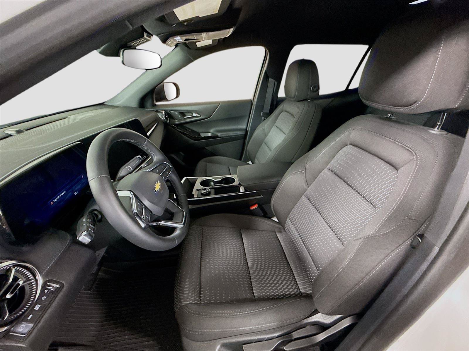 Used 2026 Chevrolet Equinox LT w/ LPO, Floor Liner Package AWD/4WD image 15