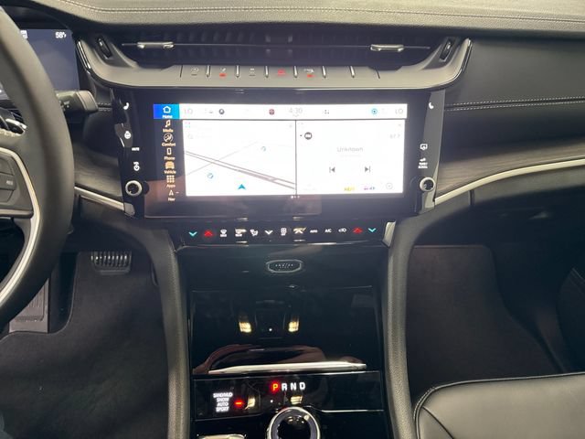 New 2026 Jeep Grand Cherokee L Limited w/ Trailer Tow Package AWD/4WD image 6