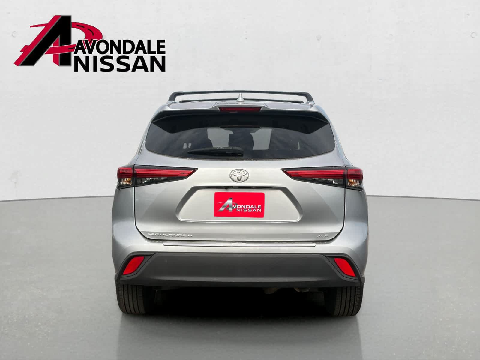 Used 2021 Toyota Highlander XLE FWD image 6