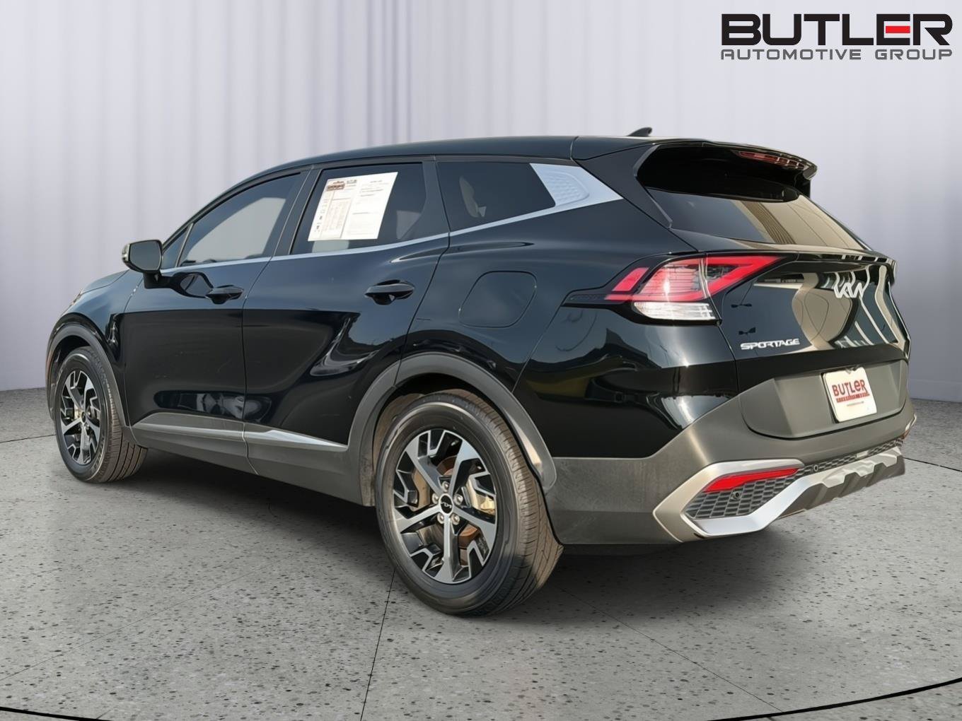 Used 2023 Kia Sportage EX FWD image 4