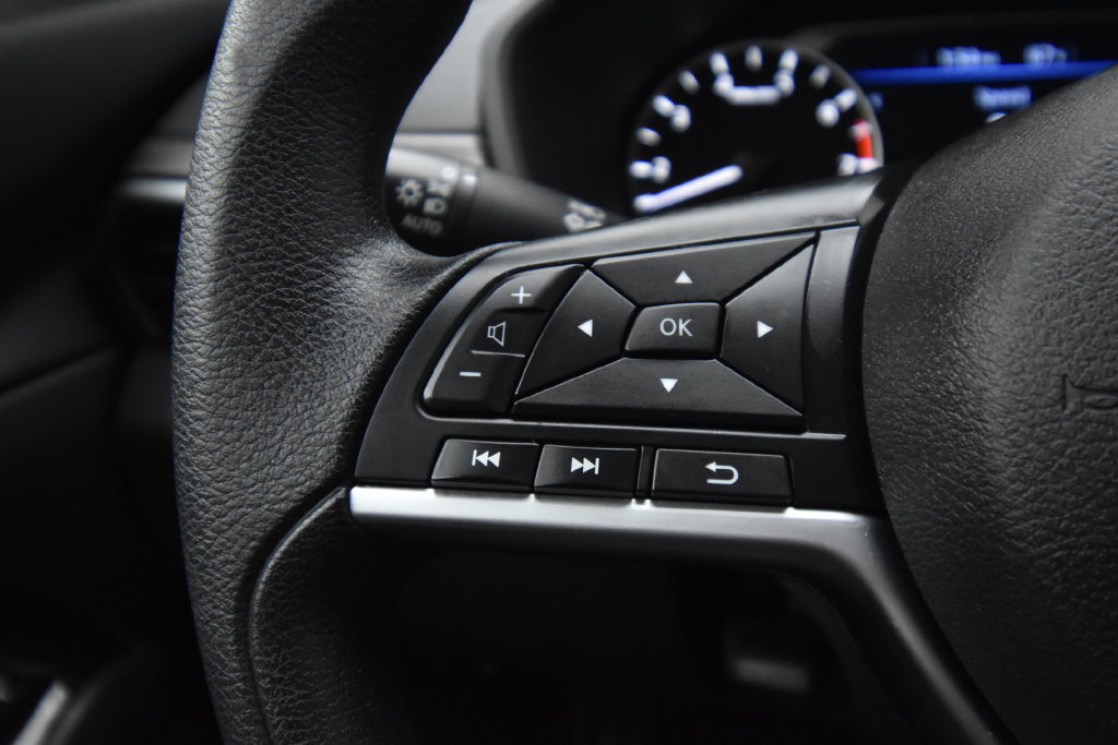 Used 2023 Nissan Altima 2.5 SV AWD/4WD image 30
