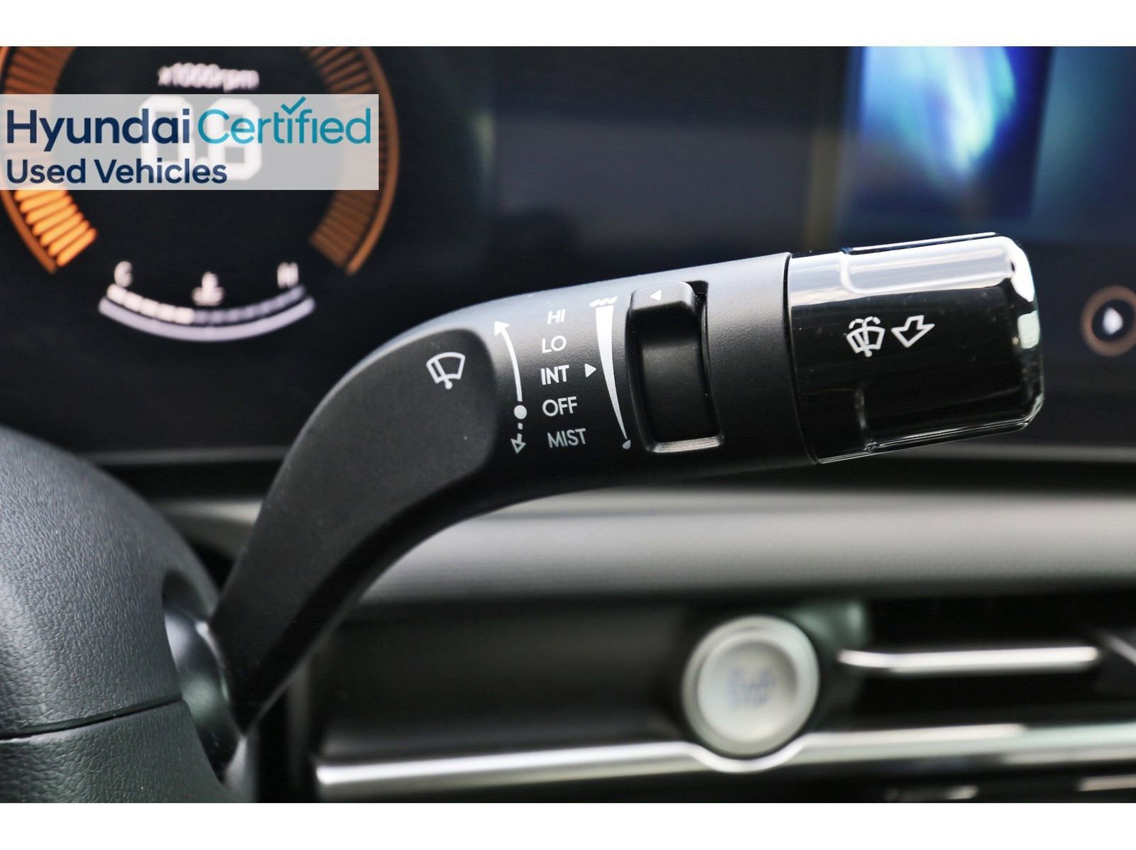 Certified 2025 Hyundai Santa Cruz SE image 21