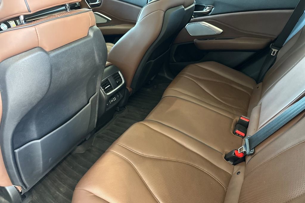 Used 2020 Acura RDX AWD w/ Advance Package image 12