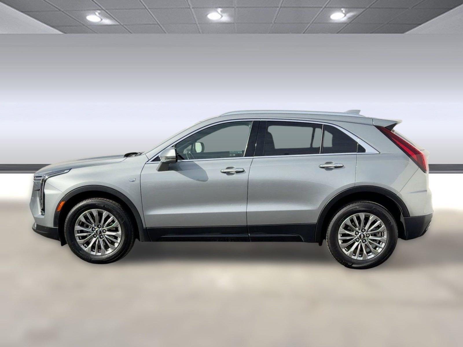 Certified 2024 Cadillac XT4 Premium Luxury image 2