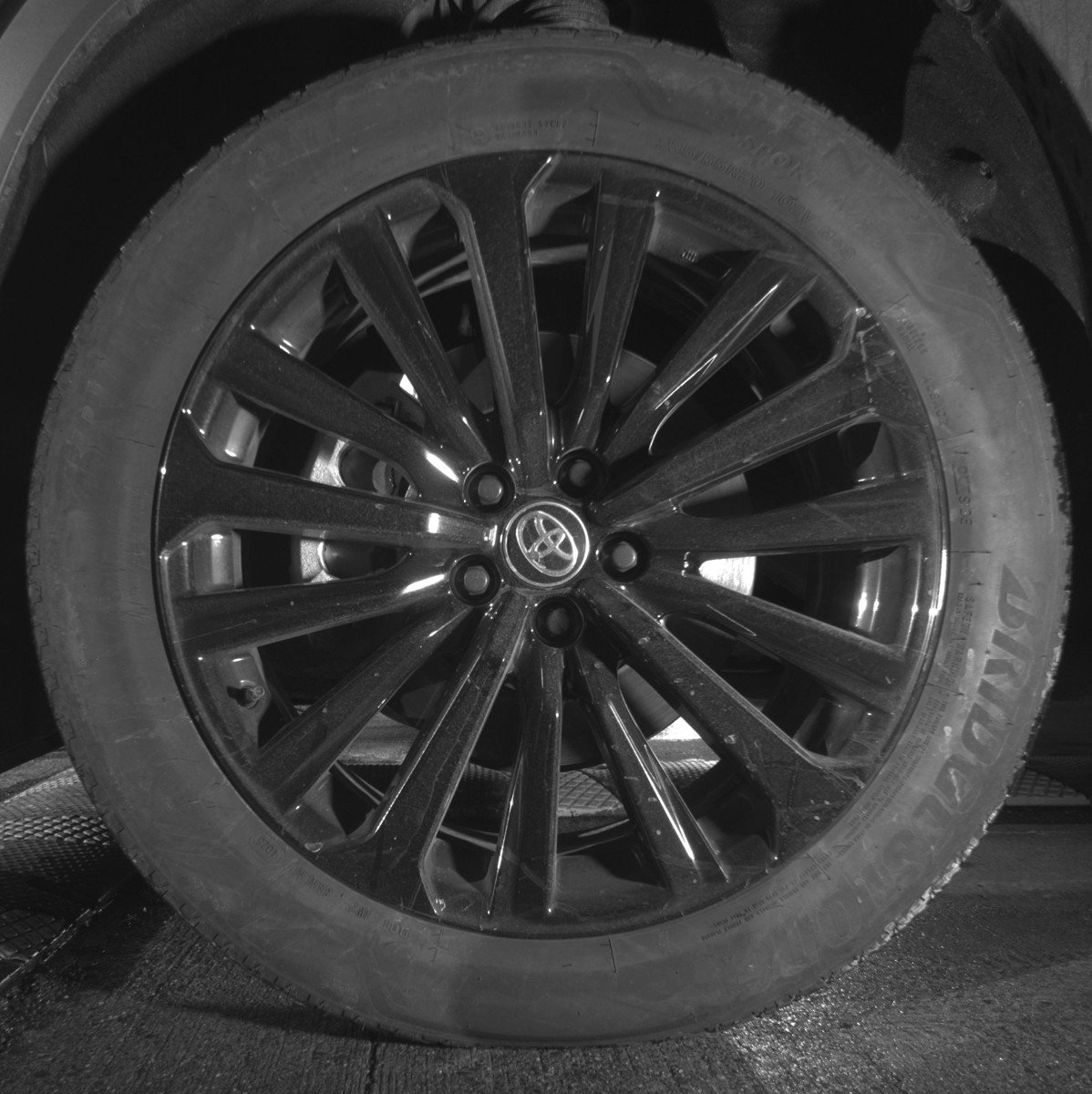 Used 2025 Toyota Highlander XSE image 12