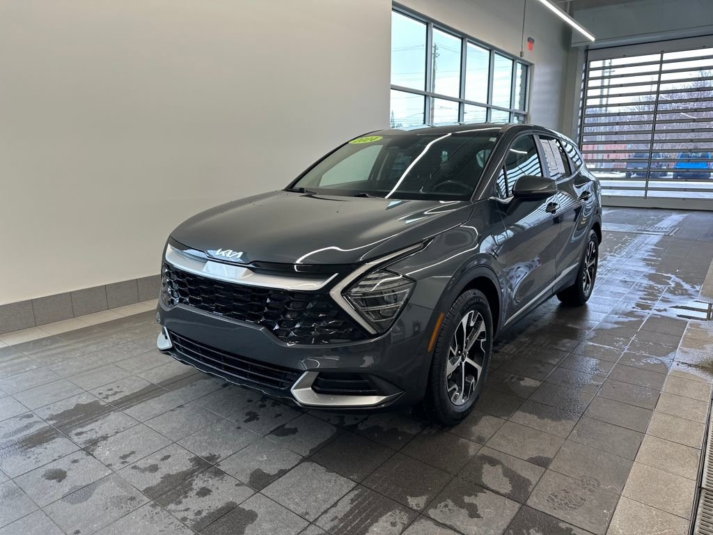 Used 2024 Kia Sportage EX image 4