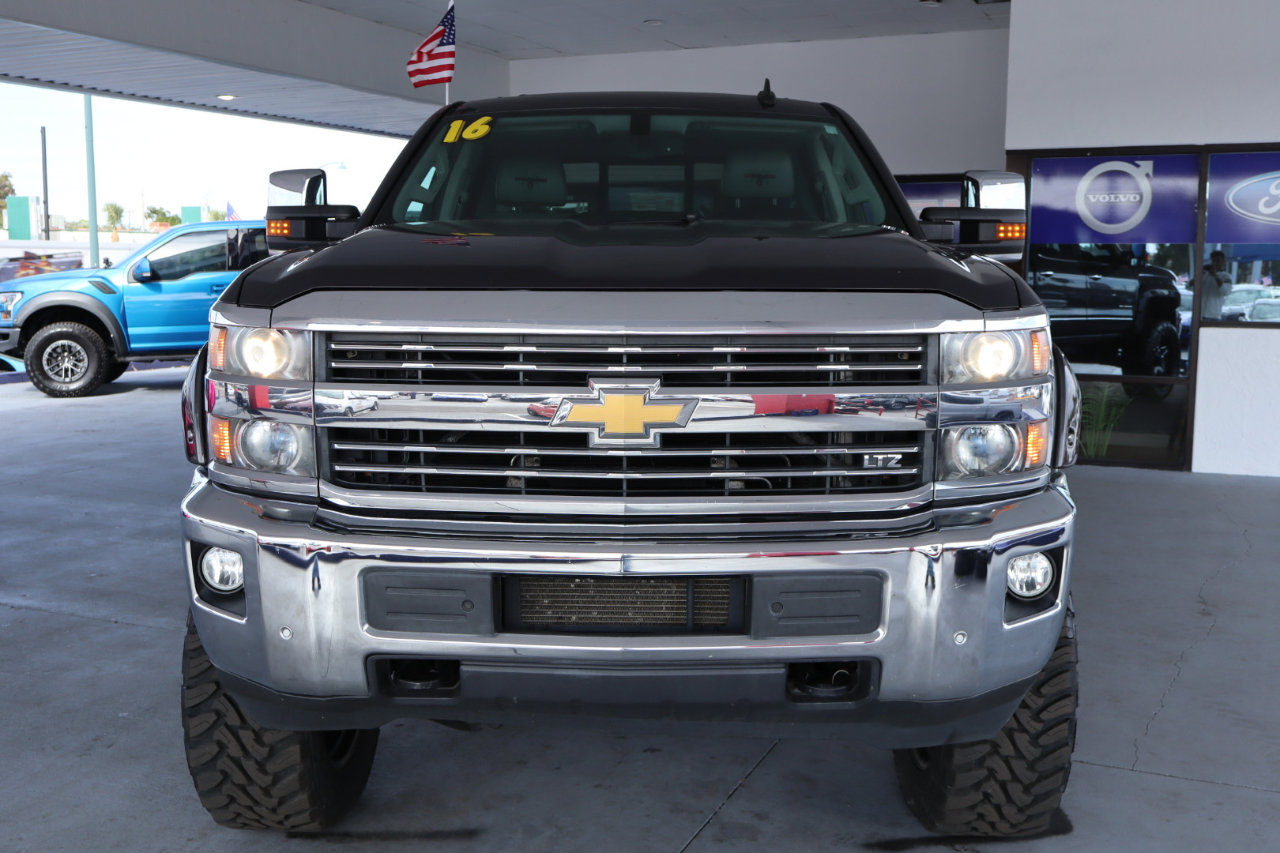 Used 2015 Chevrolet Silverado 2500 LTZ w/ Duramax Plus Package image 12