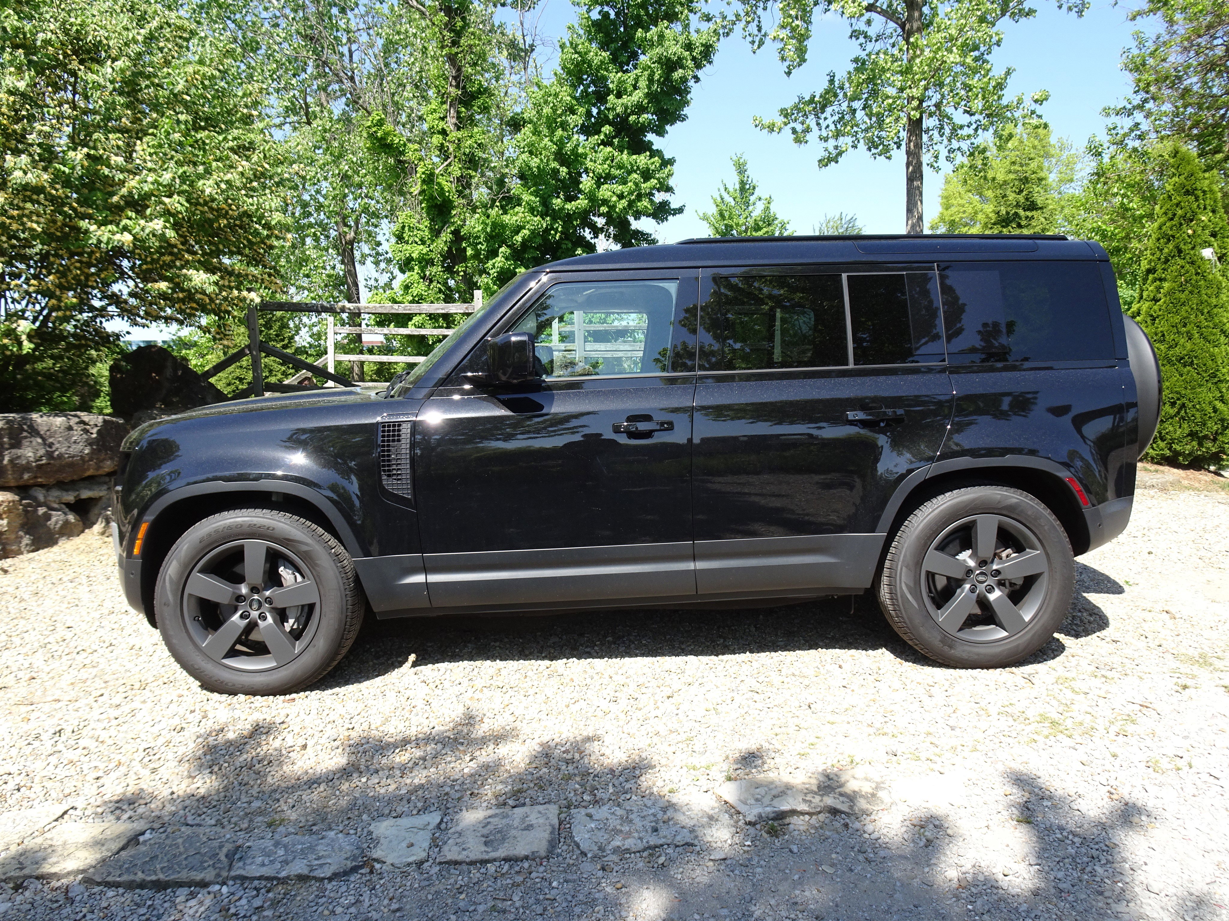 Certified 2025 Land Rover Defender 110 S AWD/4WD image 7