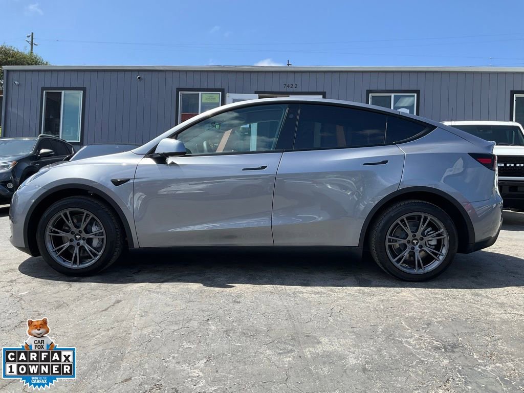 Used 2025 Tesla Model Y Long Range AWD/4WD image 5