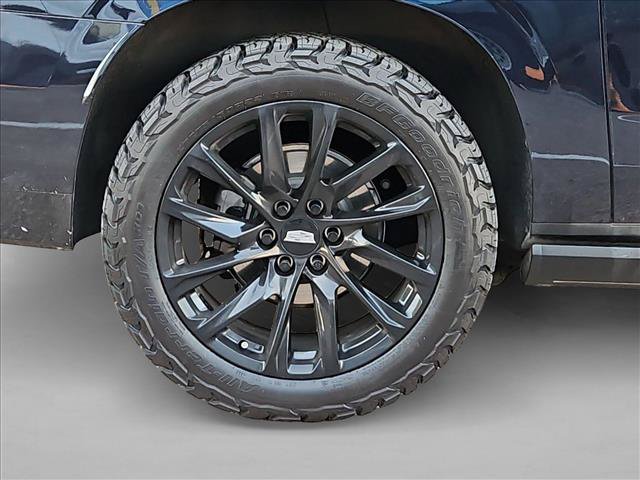 Used 2023 Cadillac Escalade ESV Sport Platinum w/ LPO, ONYX Package AWD/4WD image 21