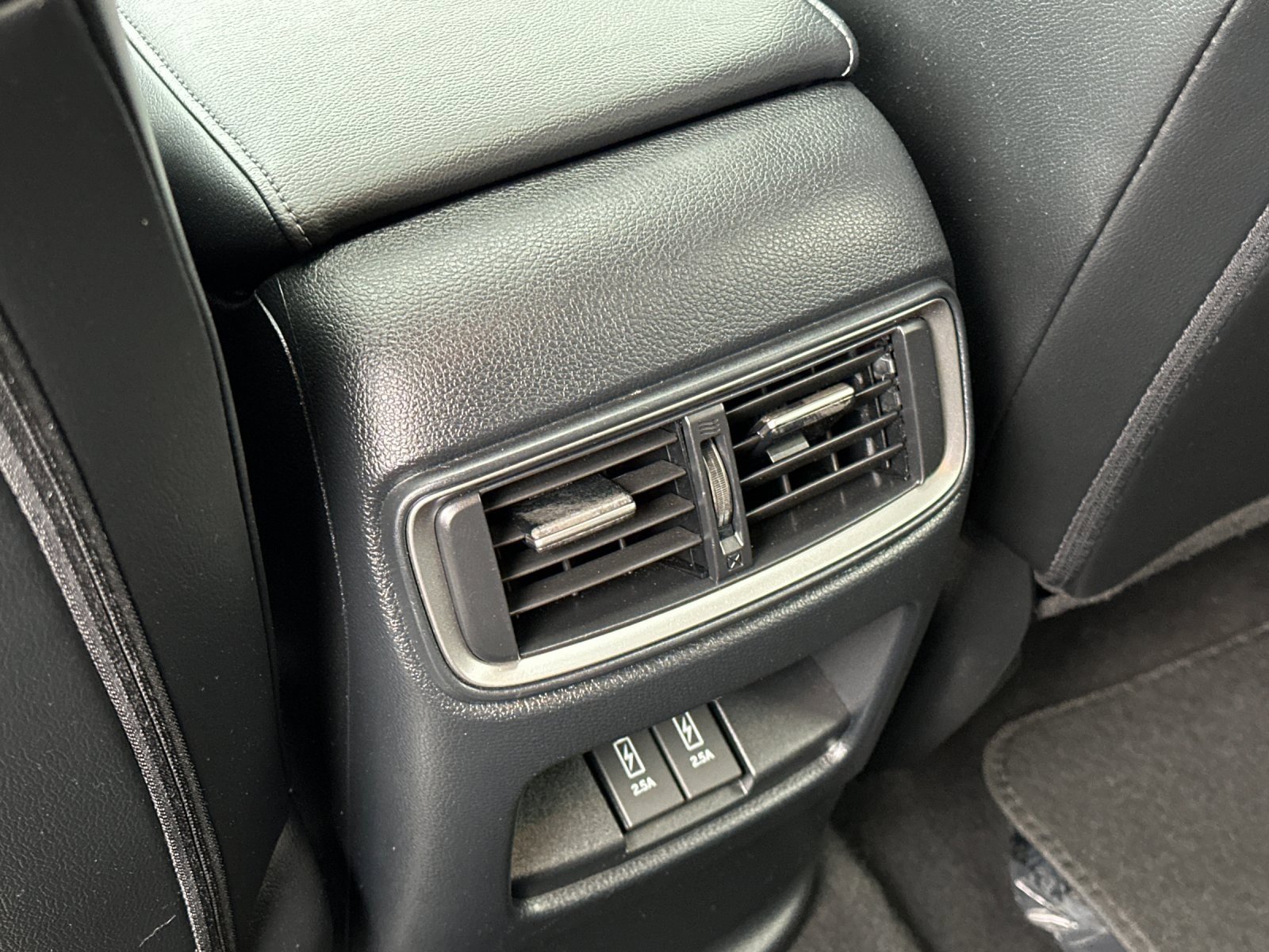 Used 2020 Honda CR-V Touring image 14