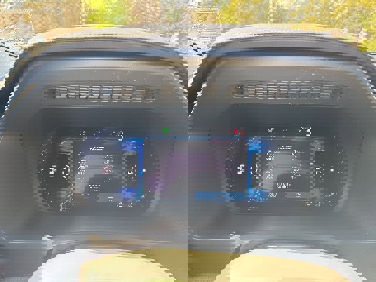 Used 2025 Volvo XC90 B6 Ultra w/ Lounge Package image 24