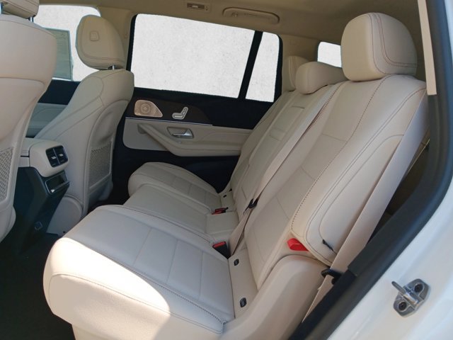 New 2027 Mercedes-Benz GLS 450 4MATIC image 16