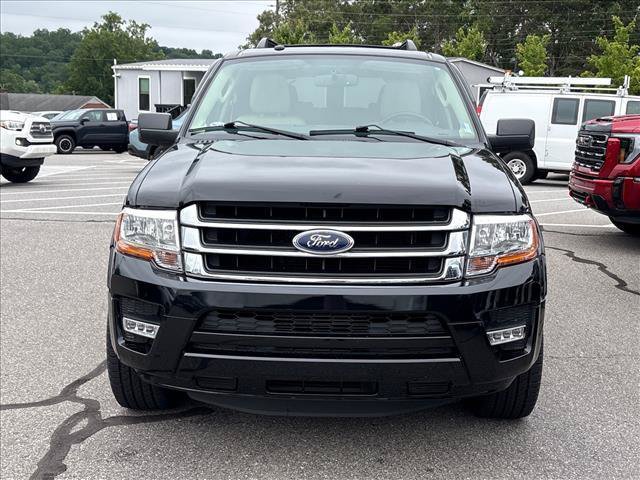 Used 2017 Ford Expedition XLT w/ Equipment Group 202A RWD image 3