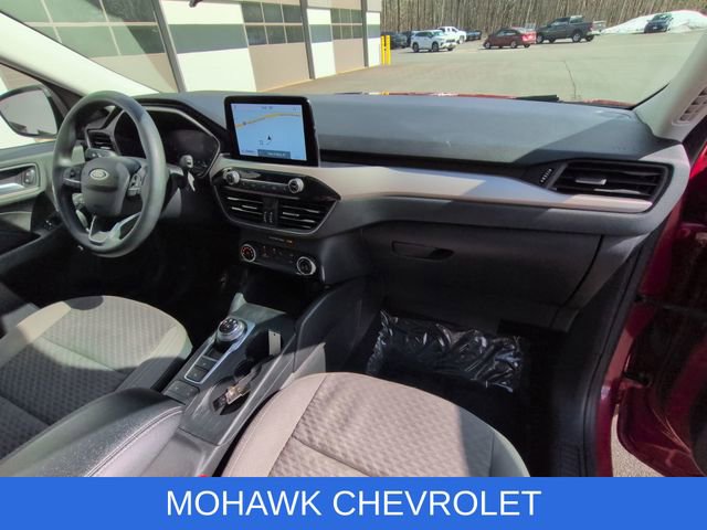 Used 2021 Ford Escape SE w/ SE Sport Appearance Package image 28