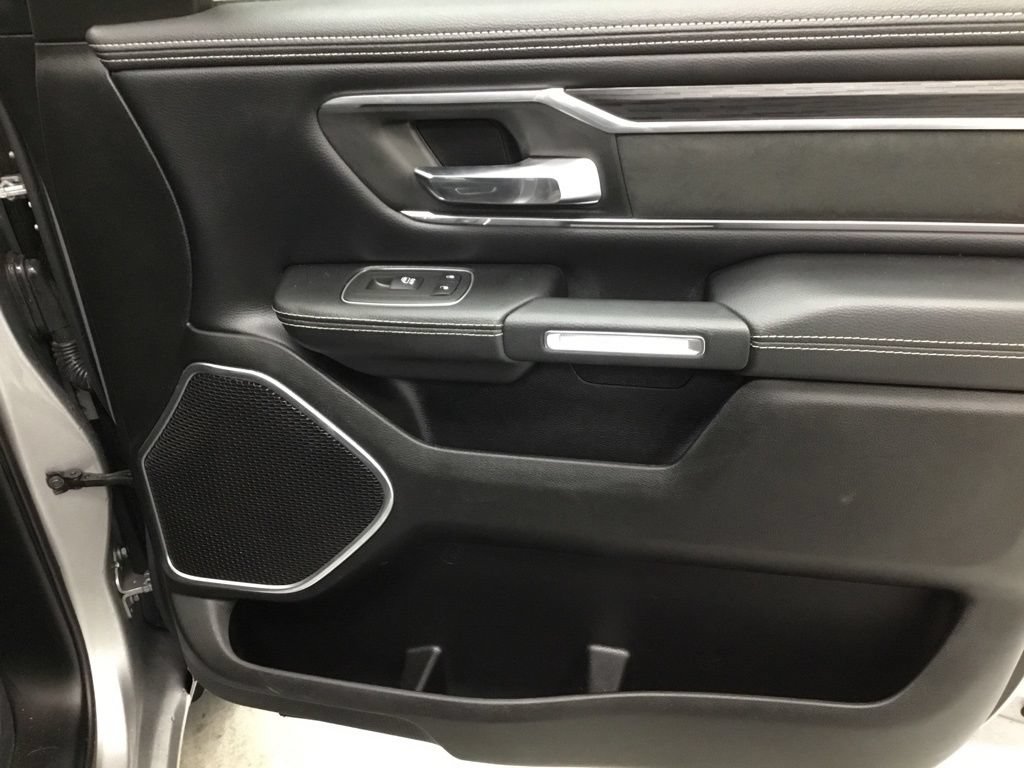 Used 2023 RAM 1500 Laramie AWD/4WD image 45