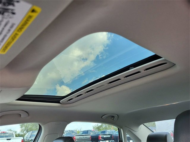 Used 2020 Volkswagen Passat 2.0T SEL image 16