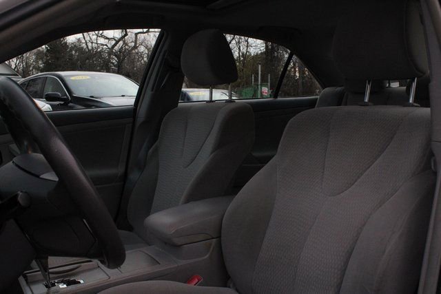 Used 2011 Toyota Camry LE w/ LE Extra-Value Pkg image 45