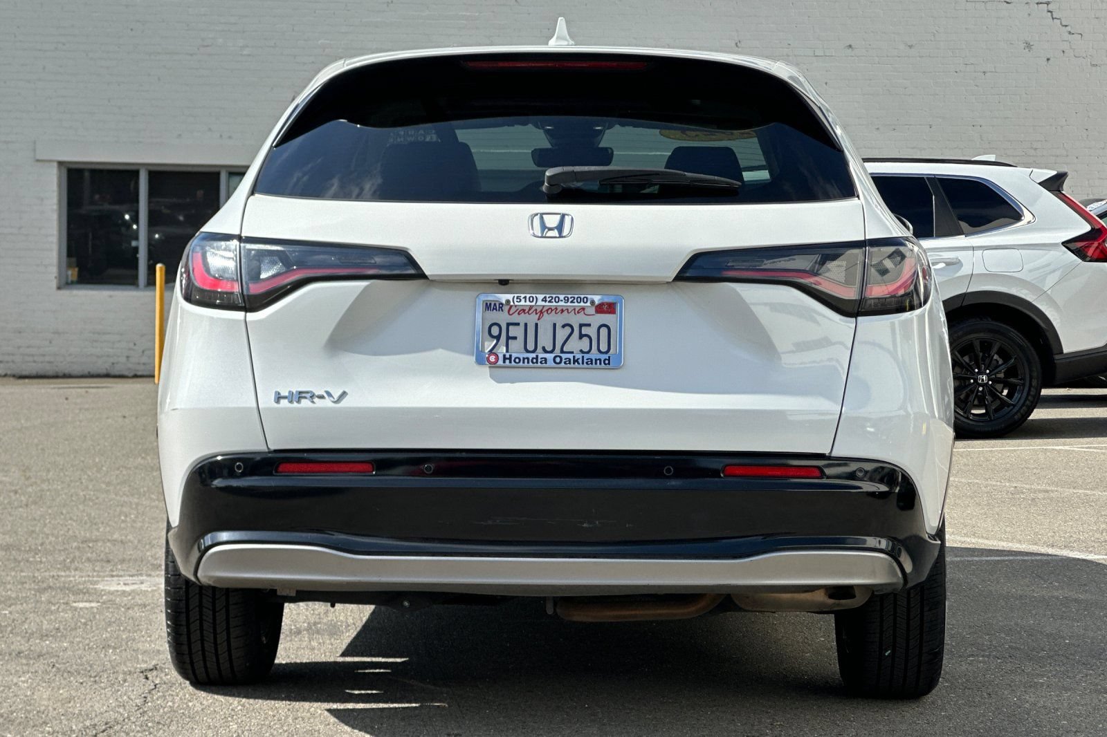 Used 2023 Honda HR-V EX-L image 6