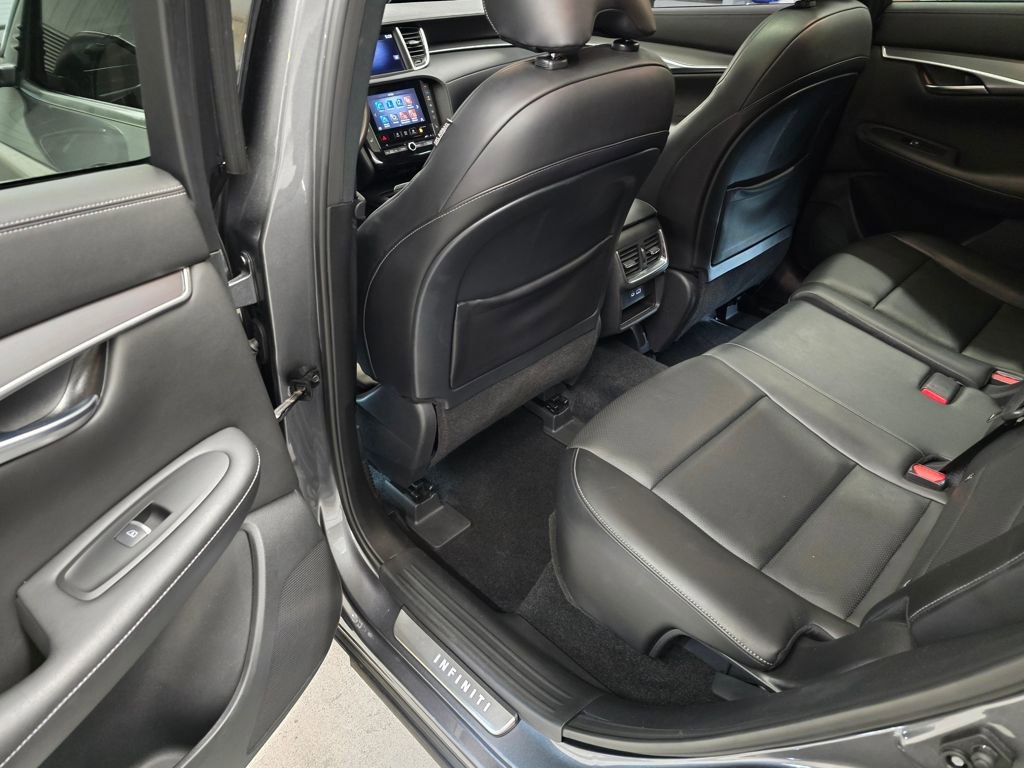 Used 2022 INFINITI QX50 Luxe w/ Appearance Package image 28