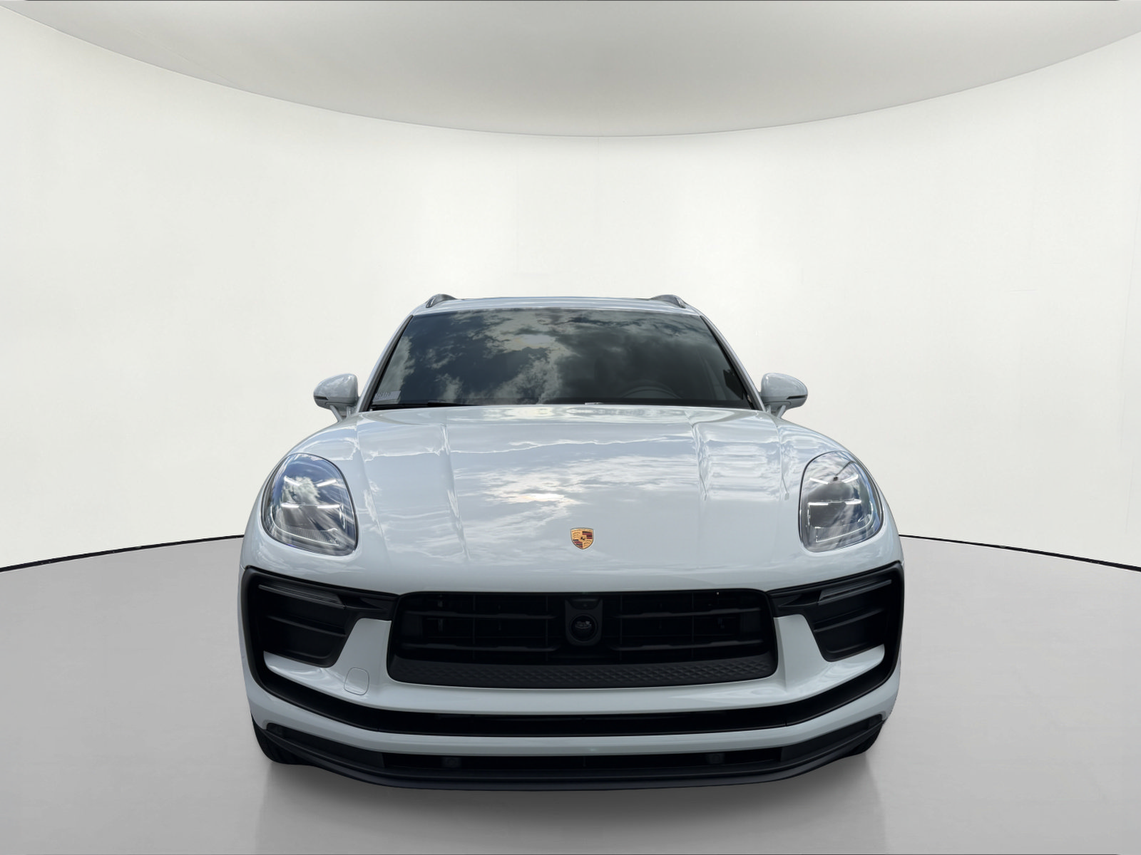 New 2026 Porsche Macan AWD/4WD image 9