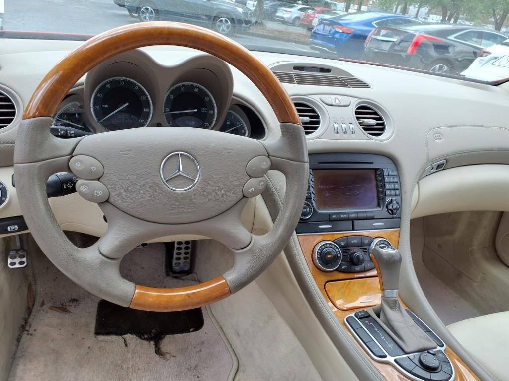 Used 2005 Mercedes-Benz SL 500 image 12