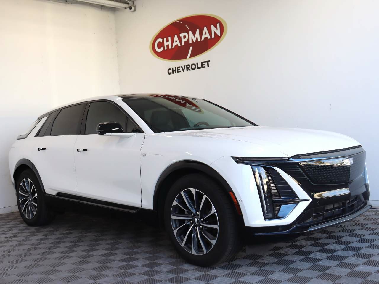 Certified 2024 Cadillac Lyriq Sport RWD image 1