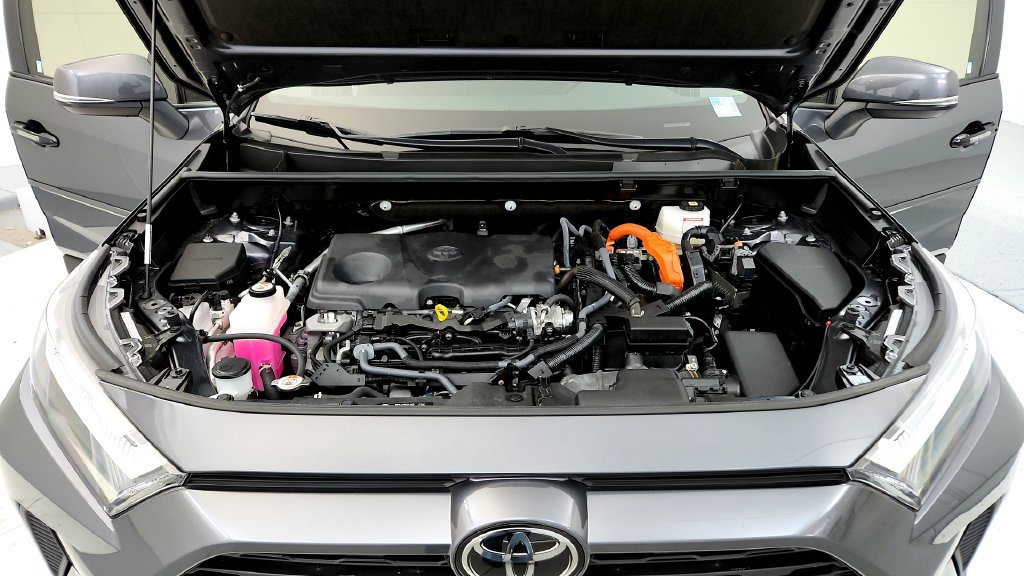 Certified 2025 Toyota RAV4 XLE w/ Convenience Package AWD/4WD image 15