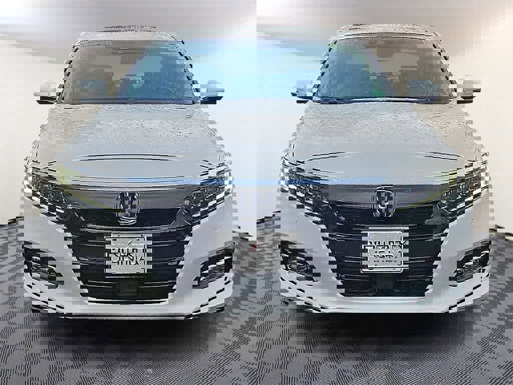 Certified 2020 Honda Accord Touring image 2