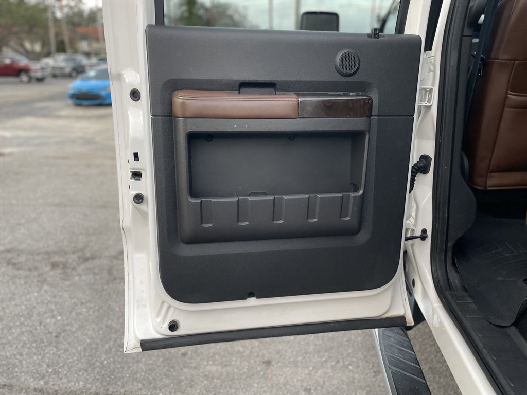 Used 2013 Ford F350 Platinum AWD/4WD image 42