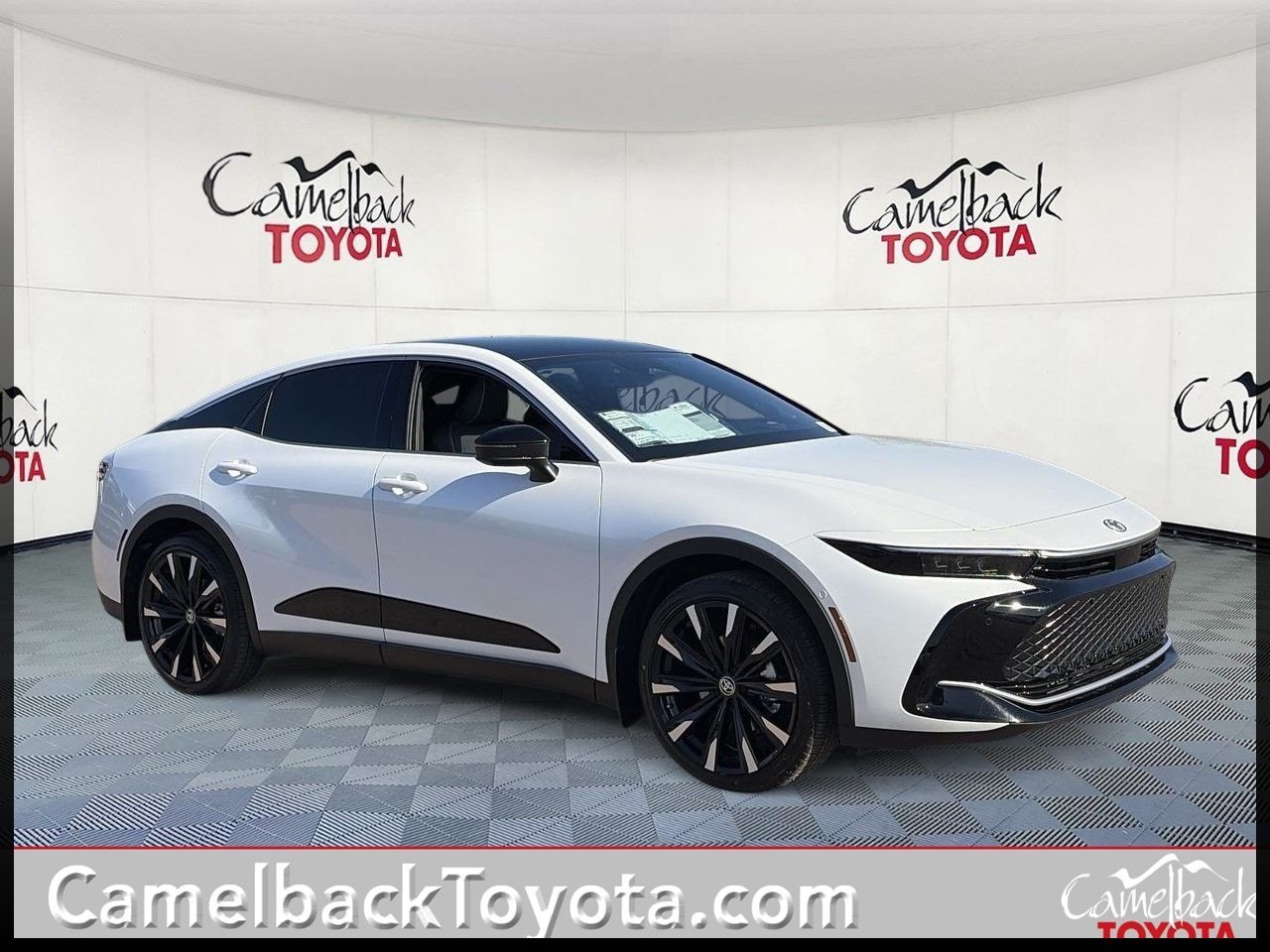 New 2026 Toyota Crown Platinum AWD/4WD image 1