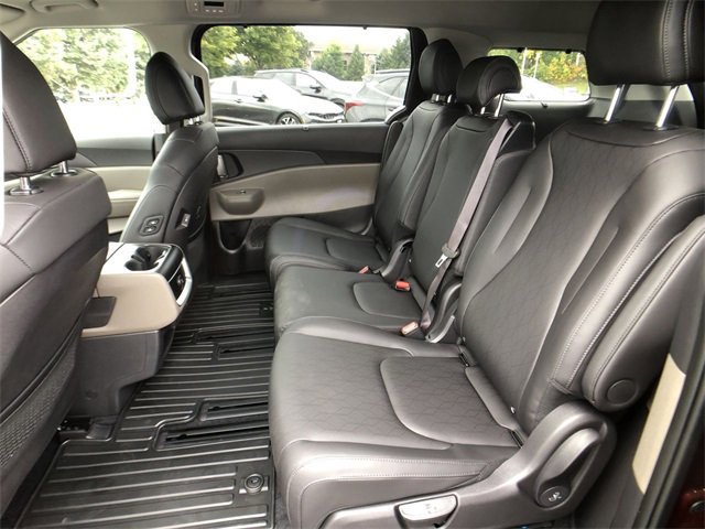New 2026 Kia Carnival EX image 22