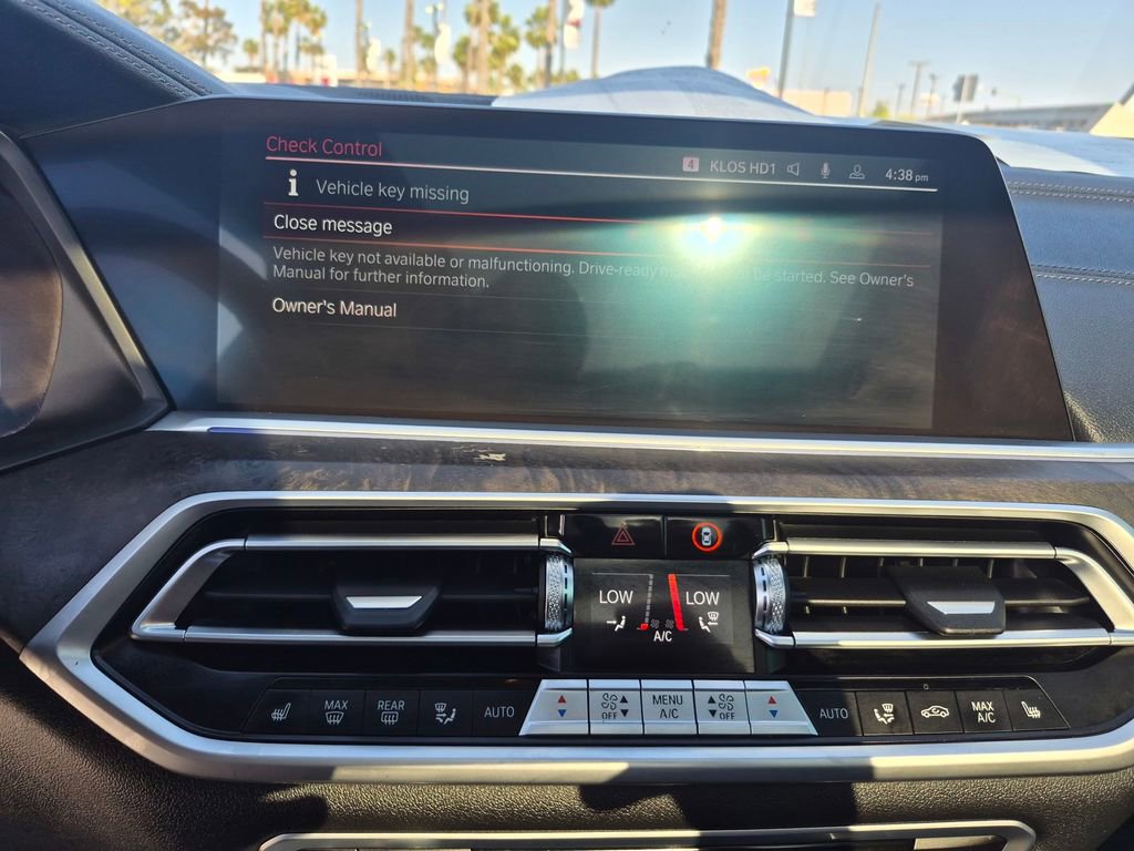 Used 2022 BMW X5 sDrive40i w/ Premium Package image 16