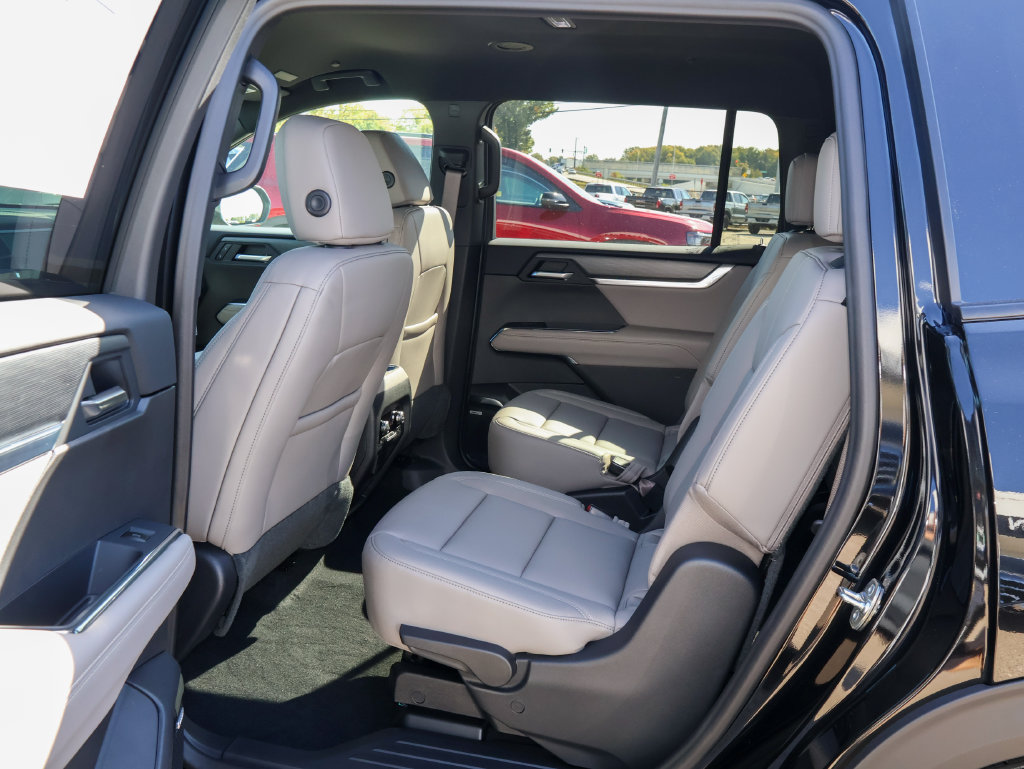 New 2027 GMC Acadia Elevation w/ Elevation Premium Package FWD image 11