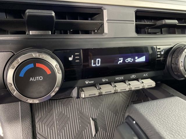Used 2025 Toyota Tacoma TRD Sport AWD/4WD image 22